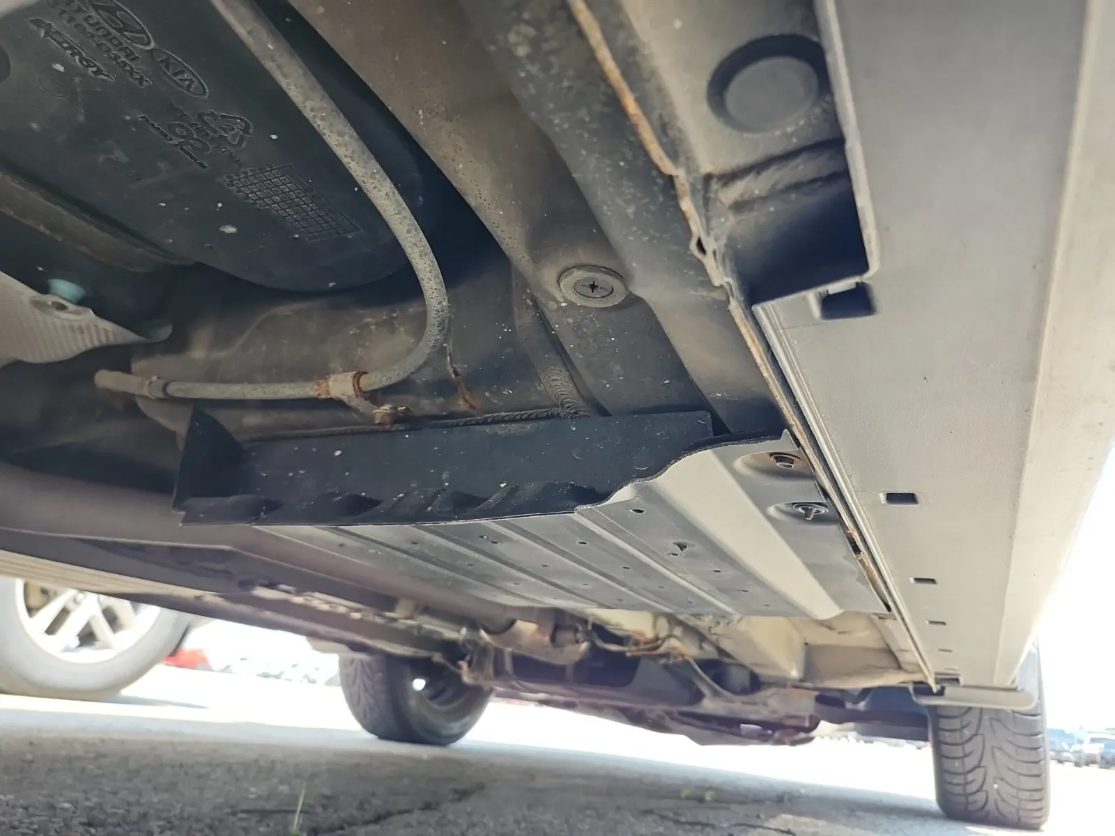 Undercarriage - Passenger Photo