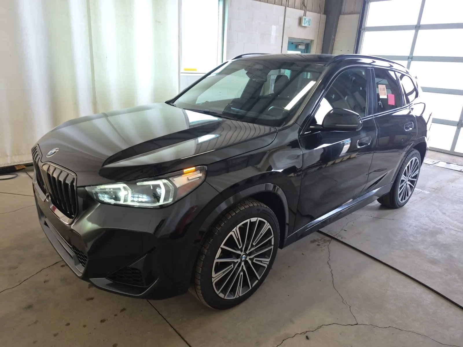 2023 BMW X1