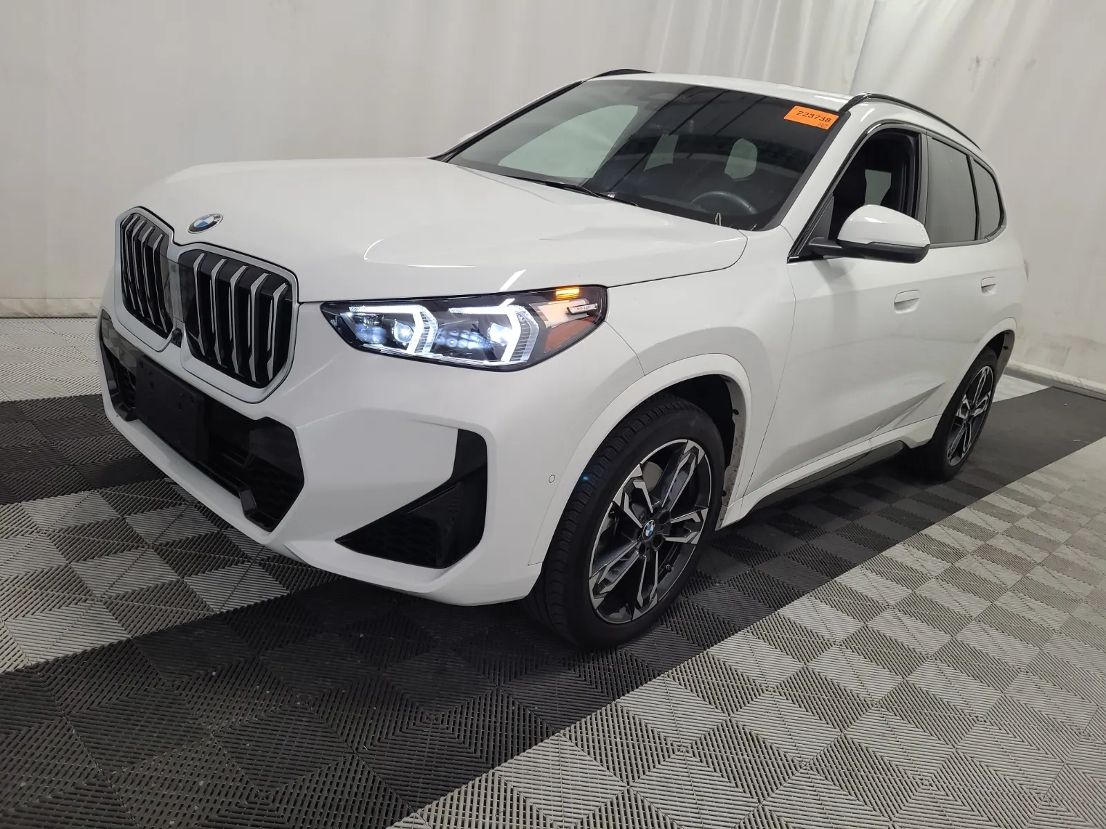 2025 BMW X1