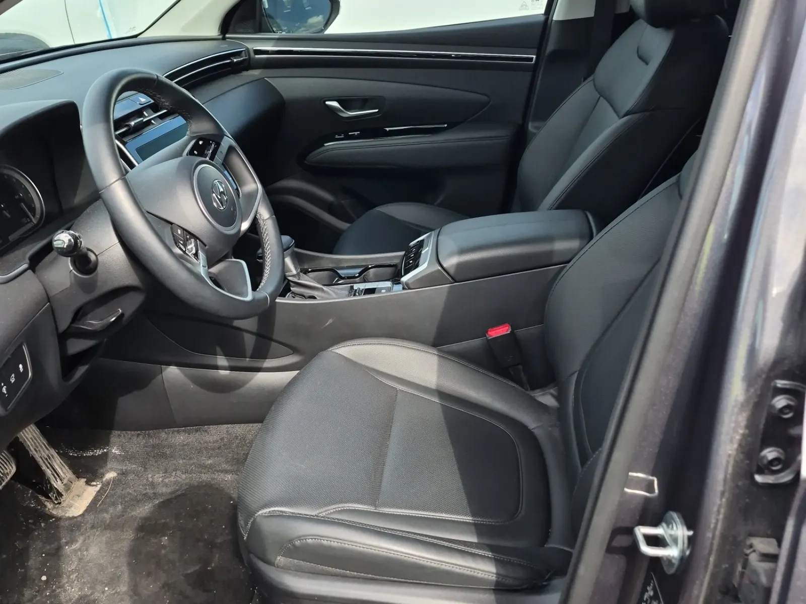 Interior driver side