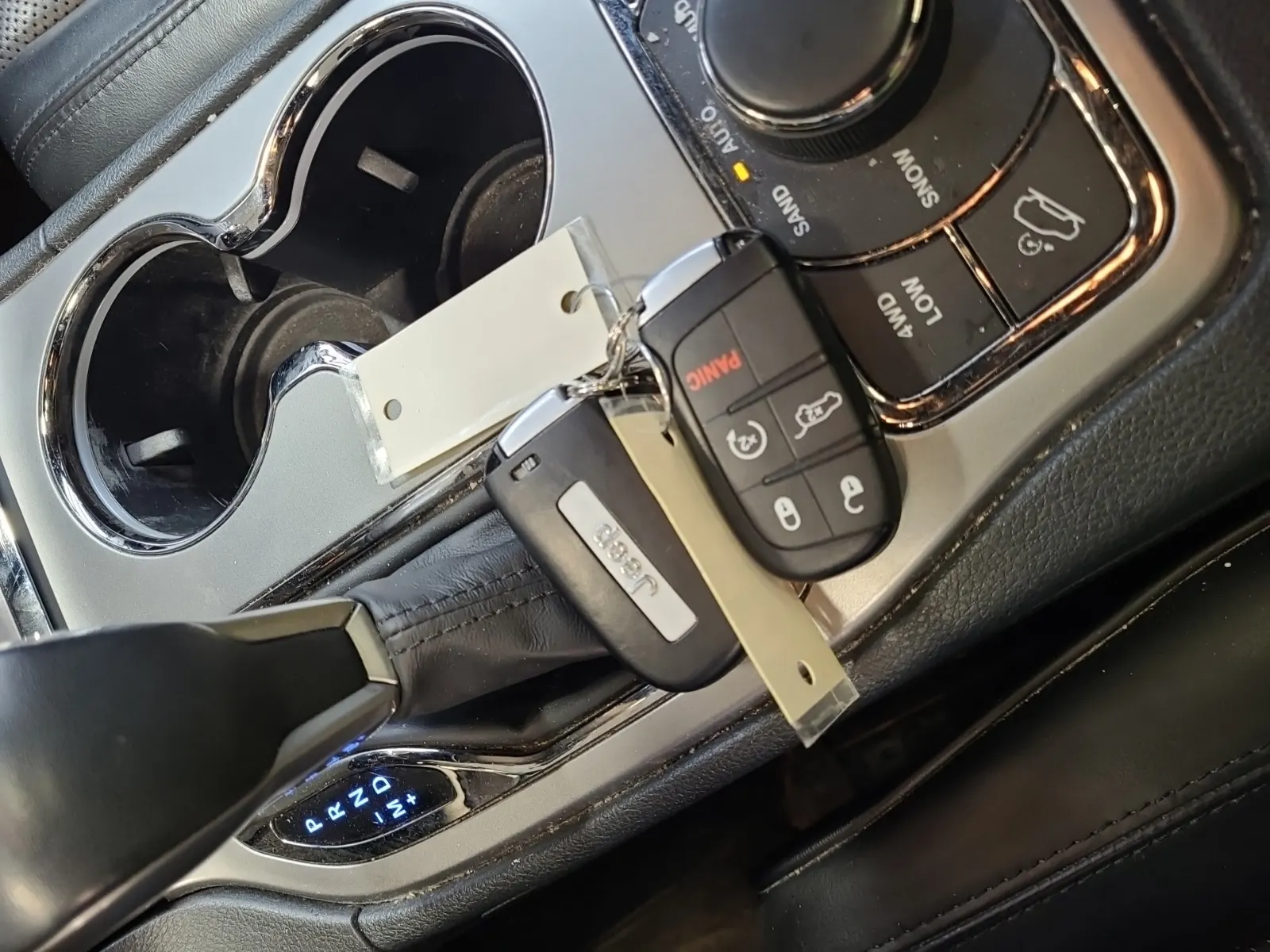 Keys/Fobs/Manual Photo