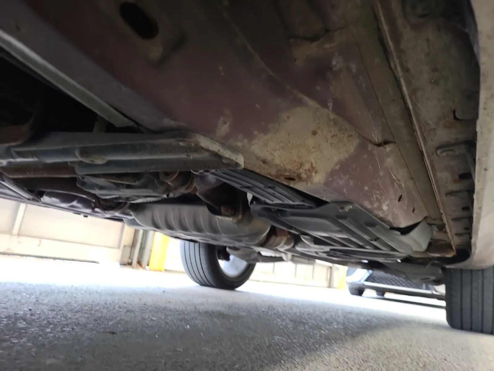 Undercarriage - Driver Photo