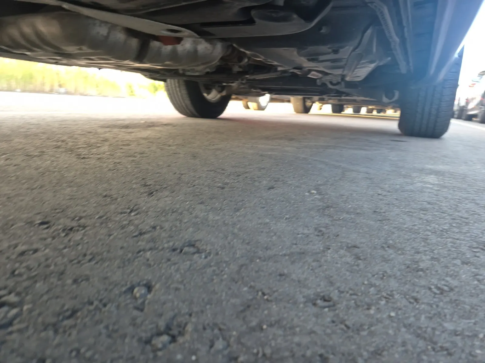 Undercarriage - Passenger Photo