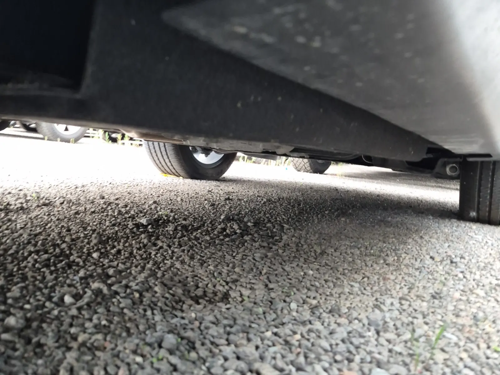 Undercarriage - Passenger Photo