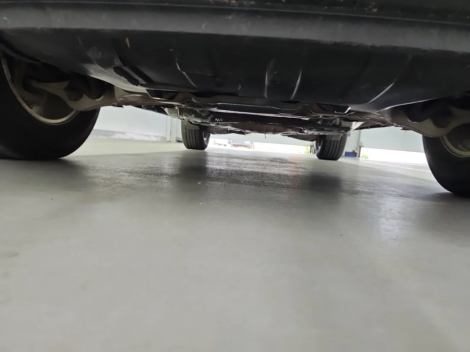 Undercarriage - Front Photo