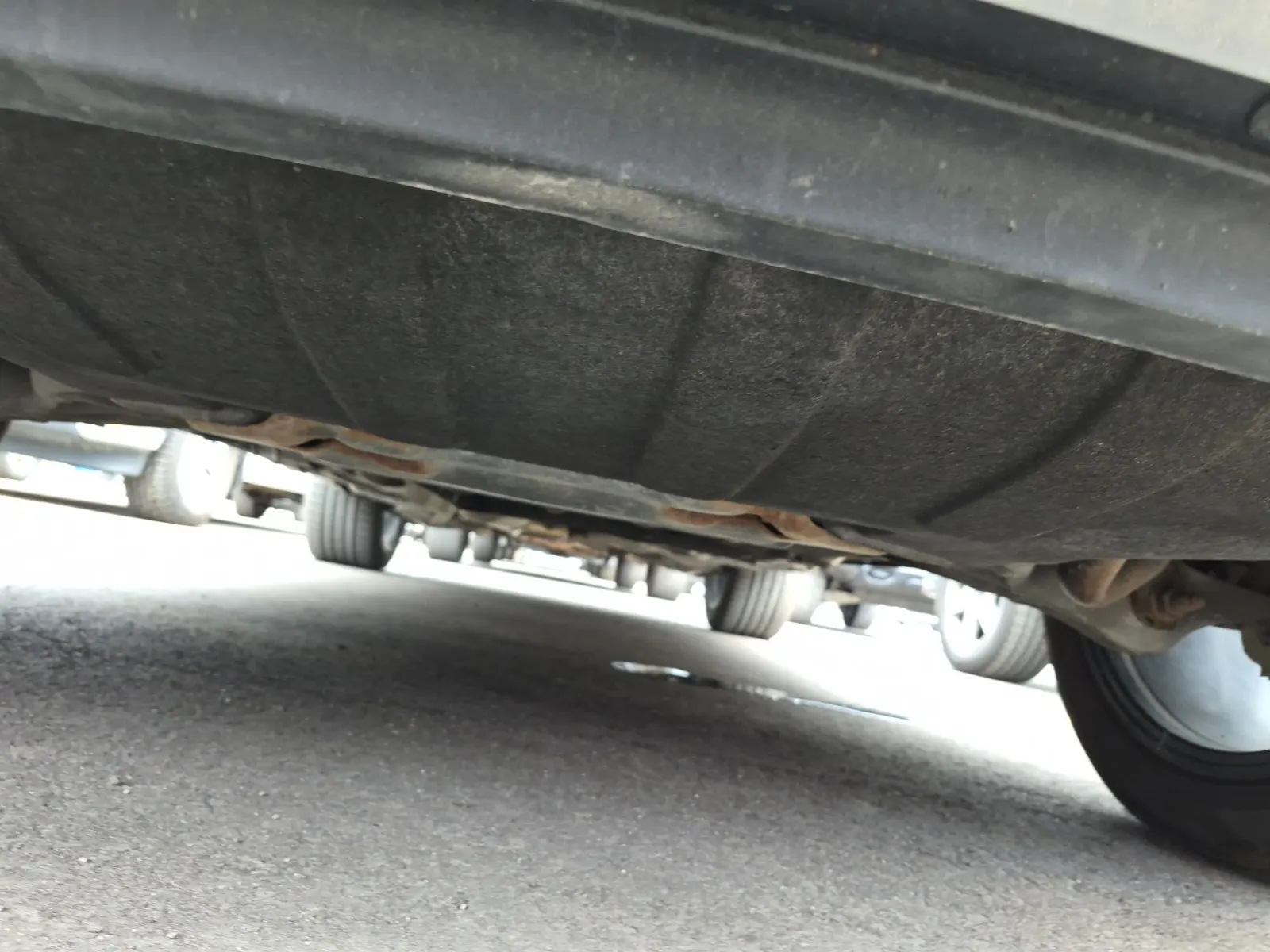 Undercarriage - Front Photo