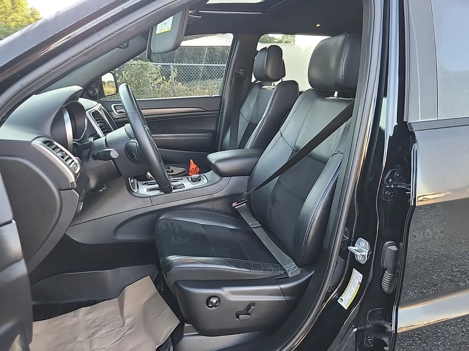 Front Interior Photo