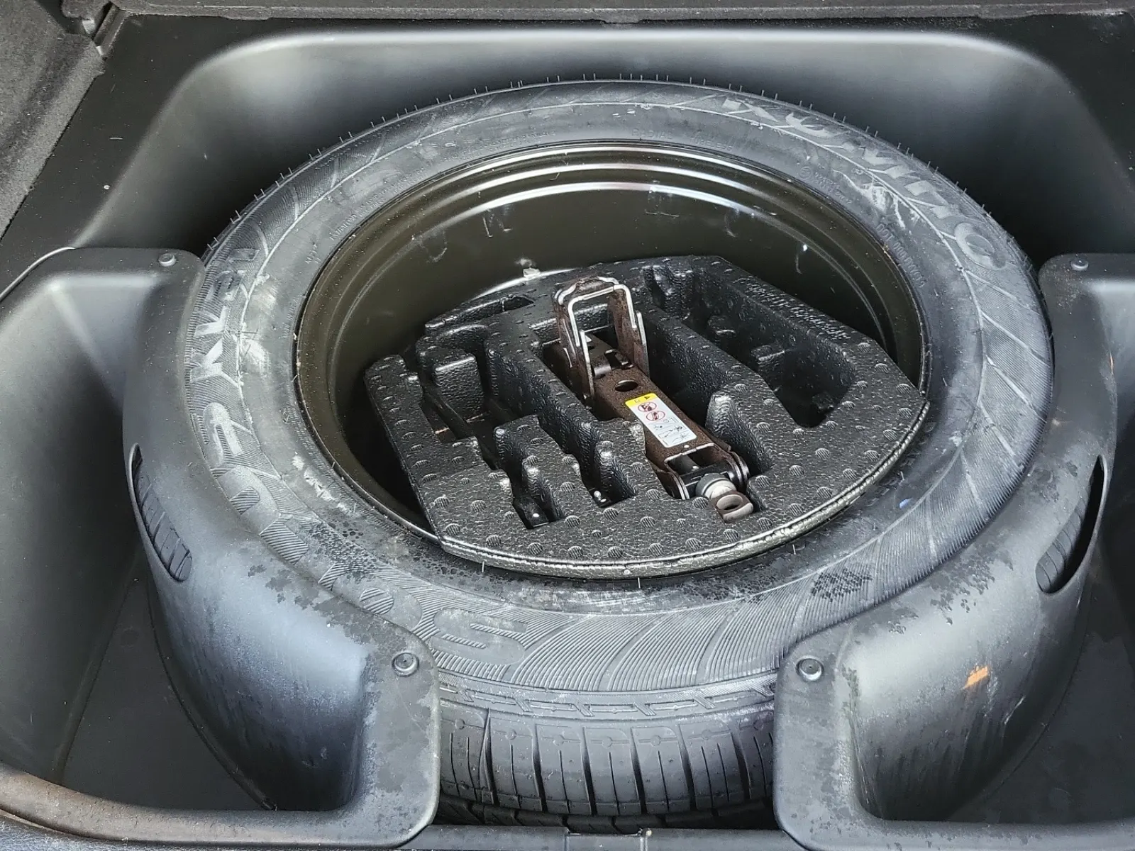 Spare Tire & Wheel Photo