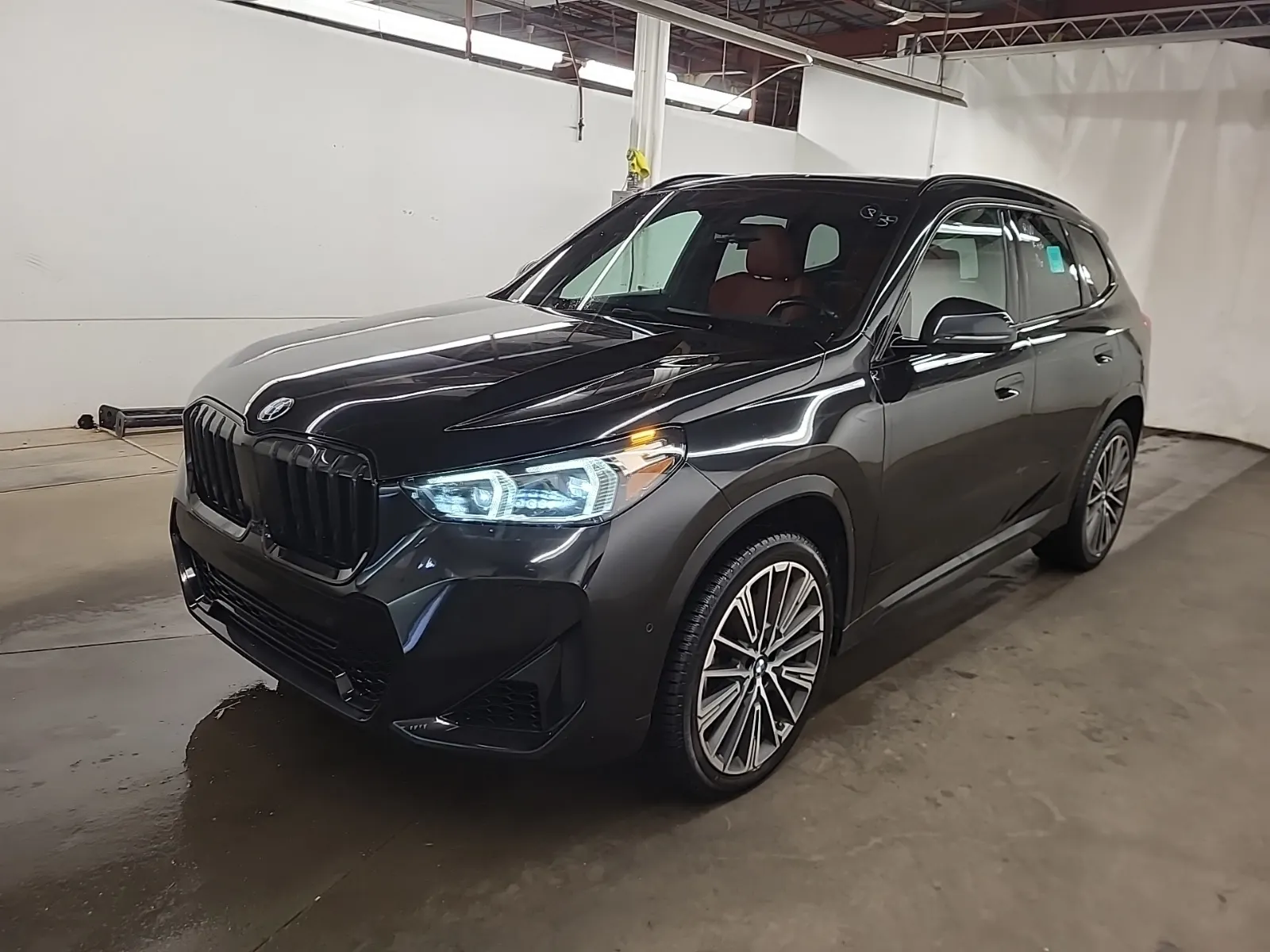 2023 BMW X1