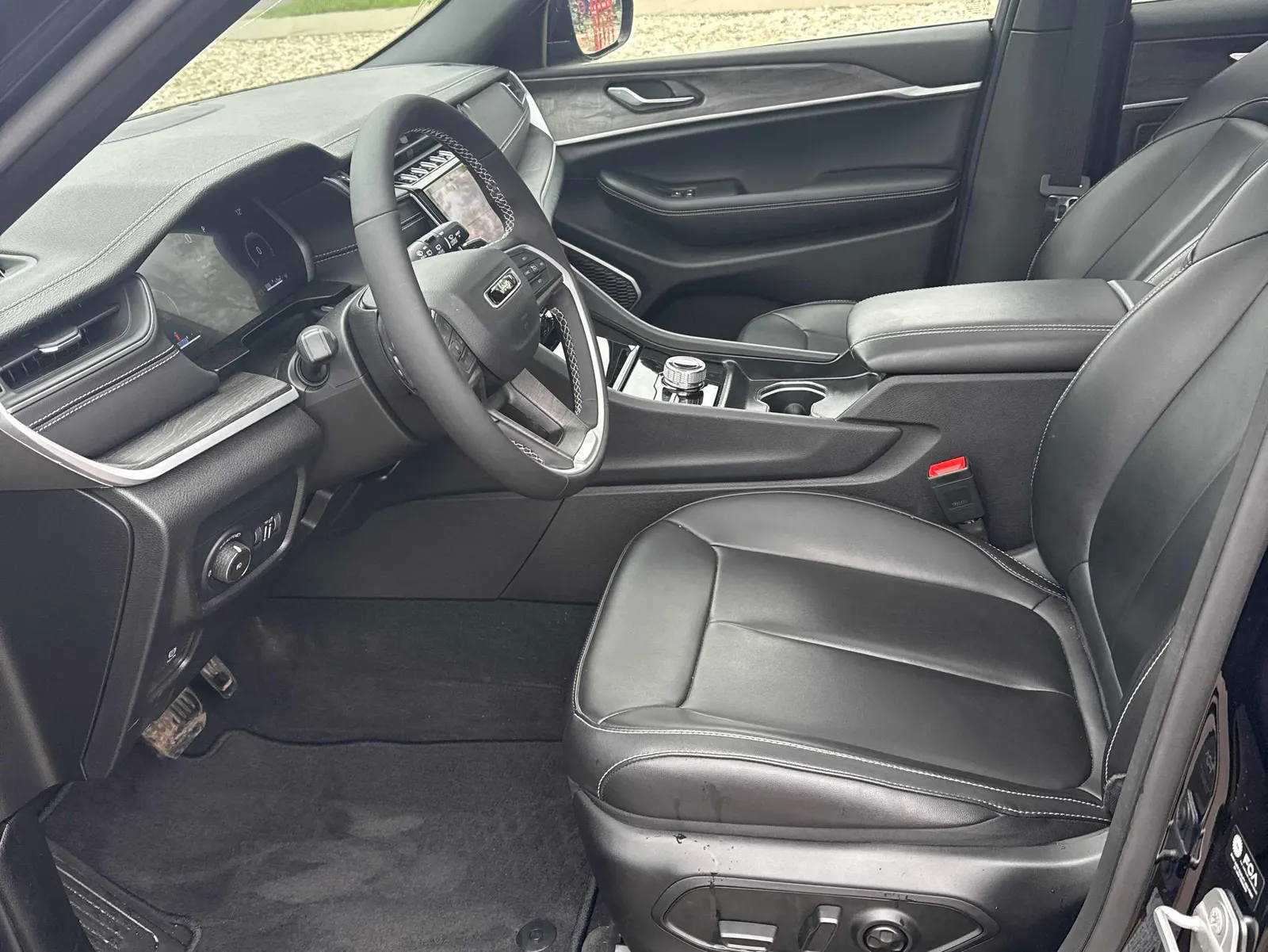 Interior driver side