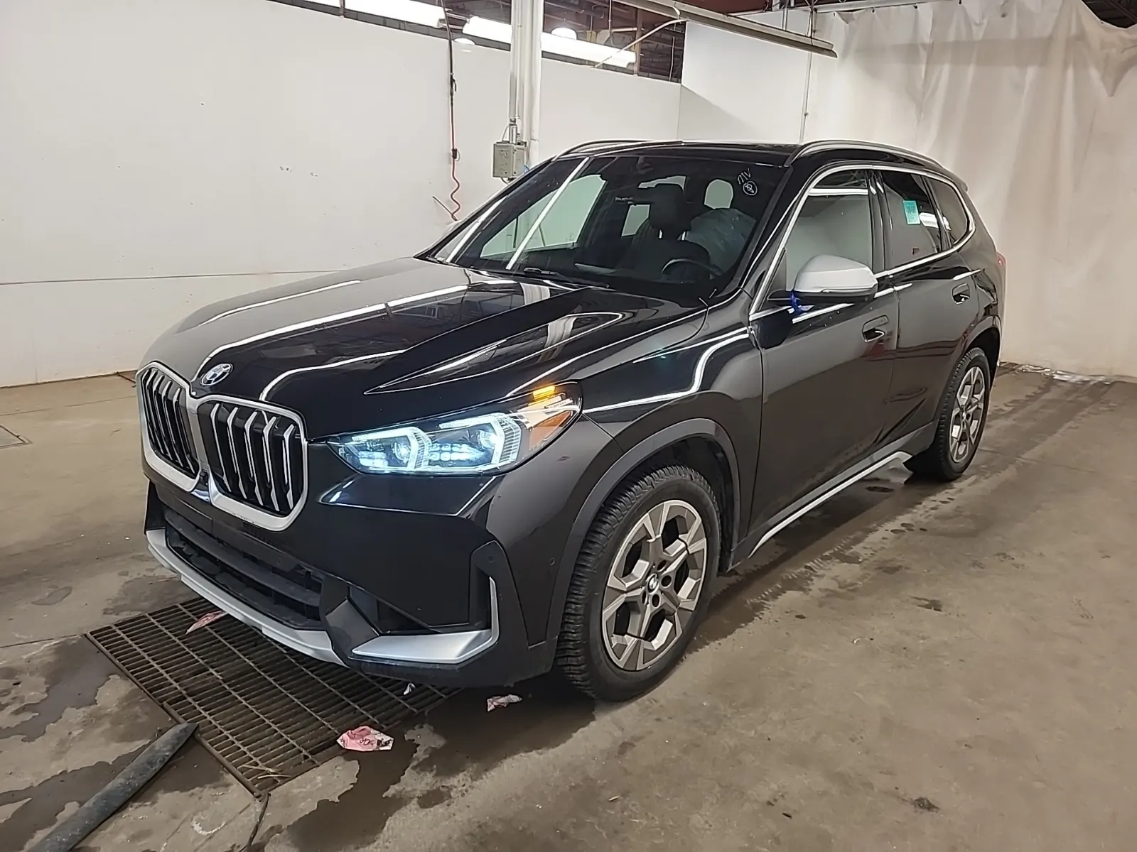 2023 BMW X1