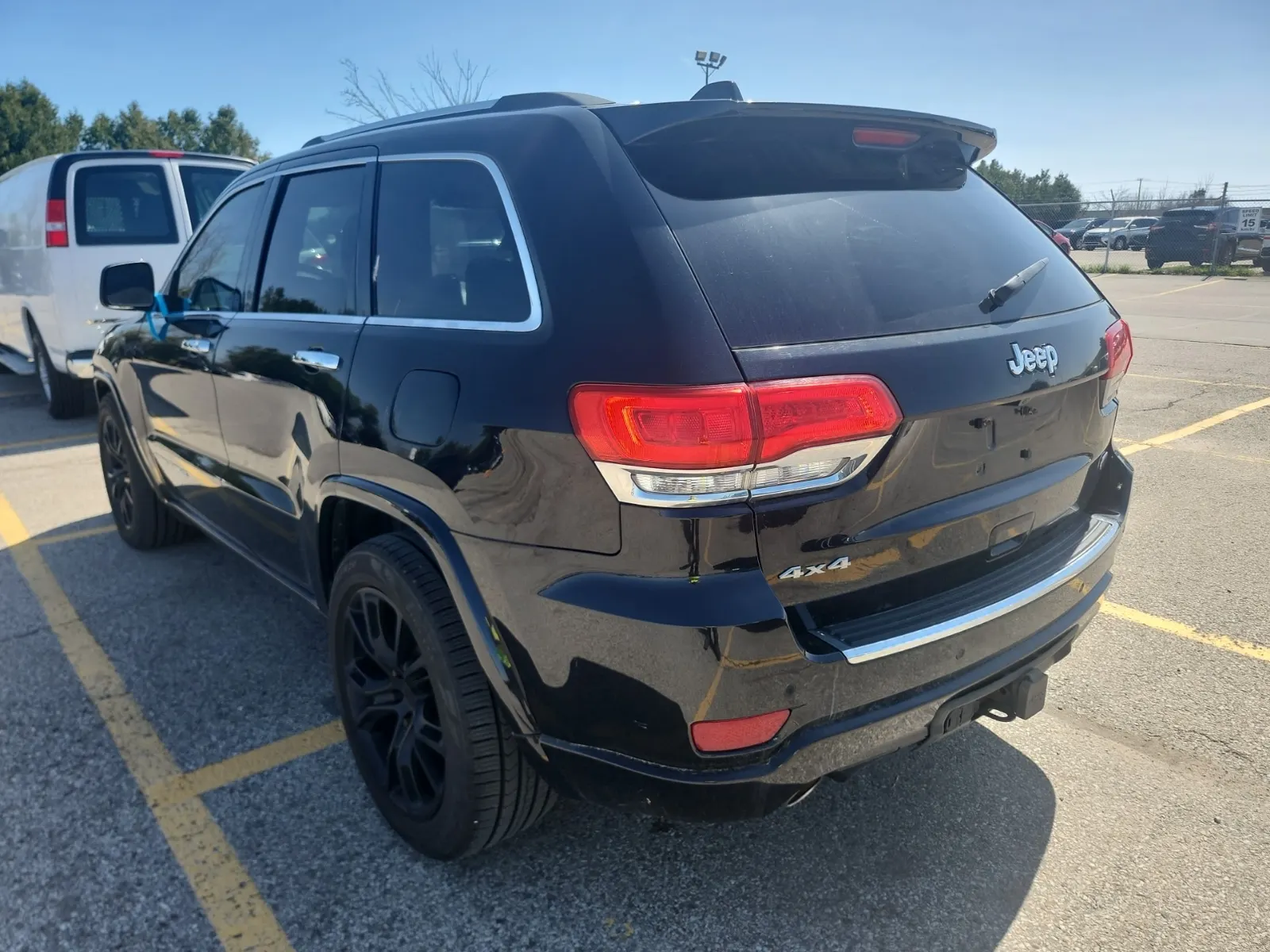 Driver Rear 3/4 Photo