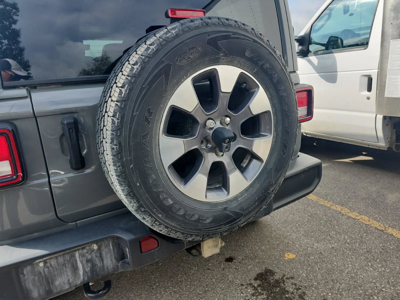 Spare Tire & Wheel Photo