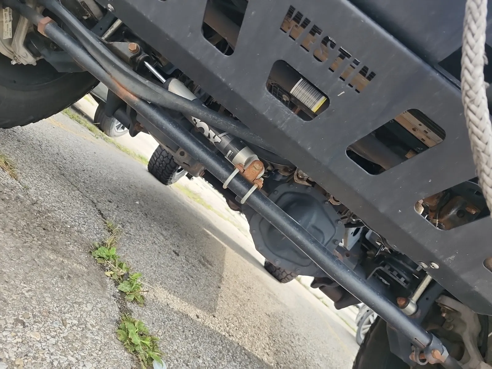 Undercarriage - Front Photo