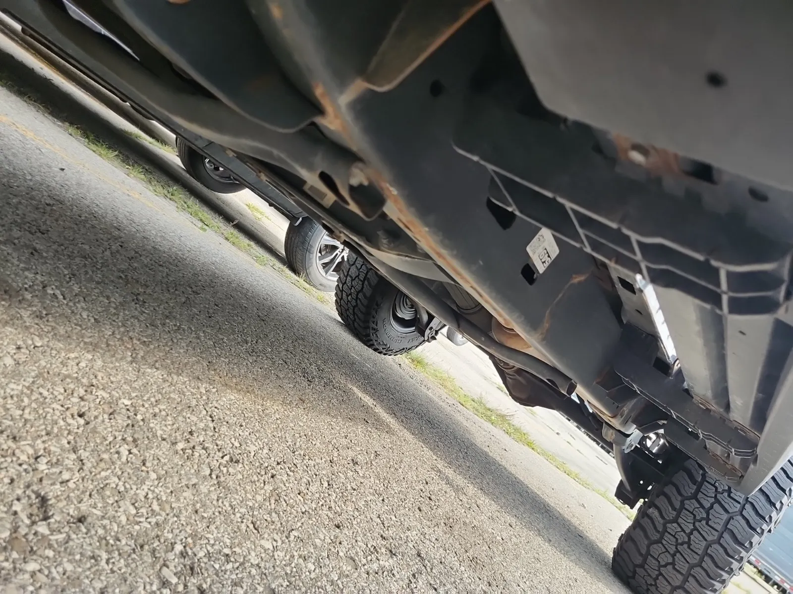 Undercarriage - Driver Photo