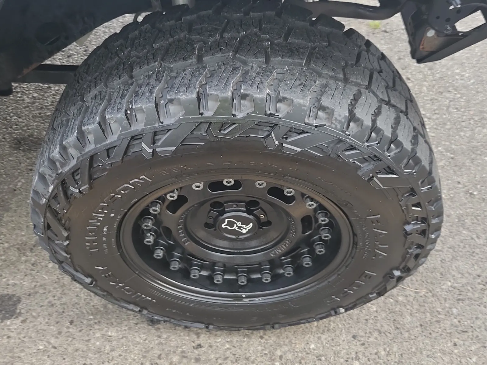 Right Front Wheel/Tire Photo