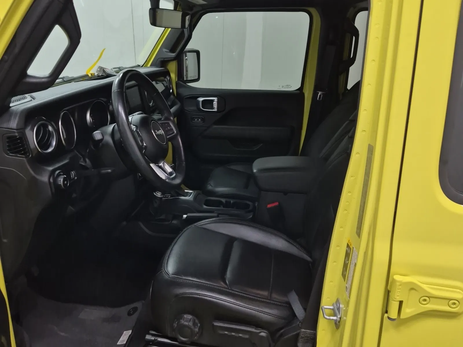 Front Interior Photo