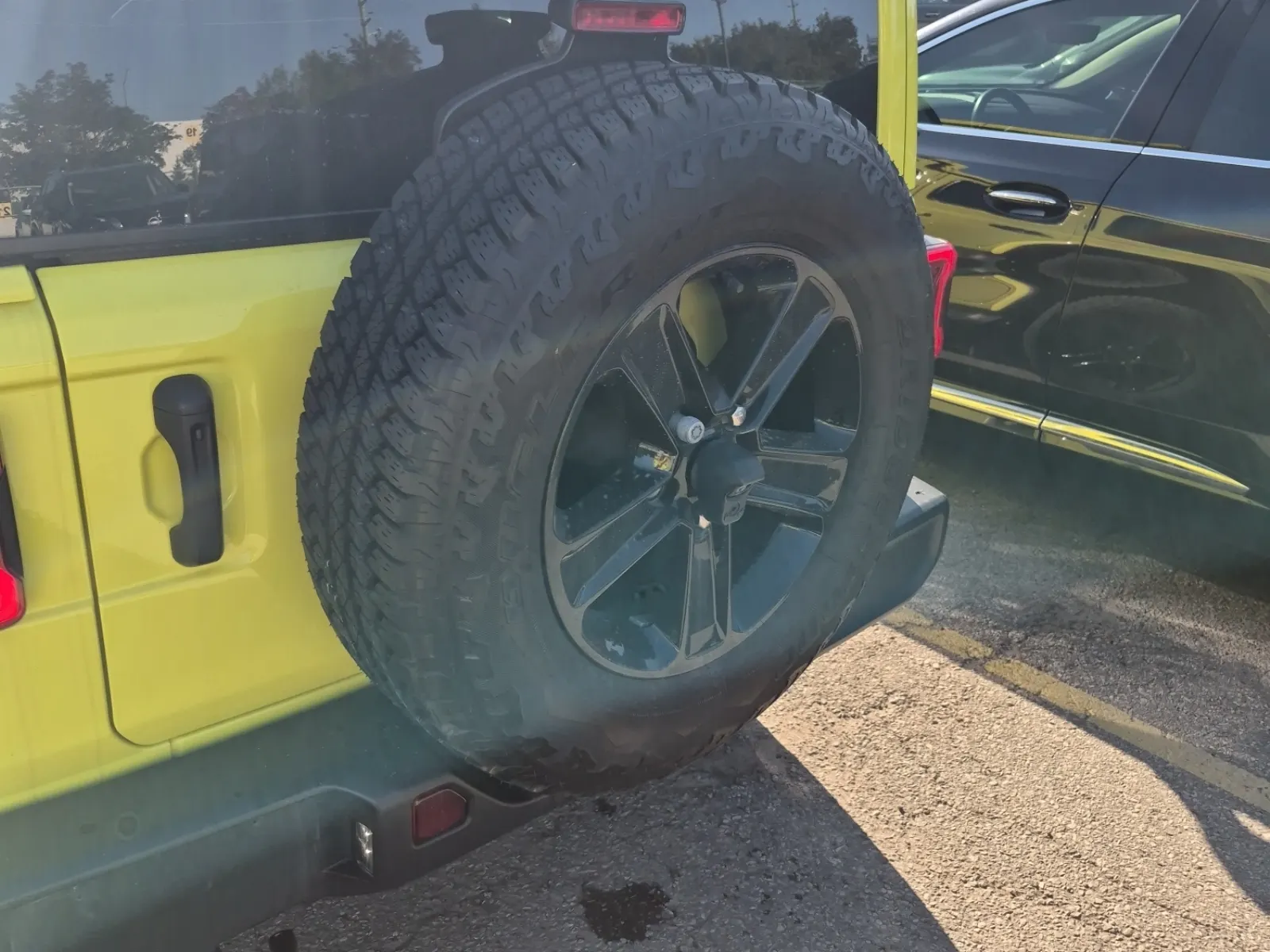 Spare Tire & Wheel Photo