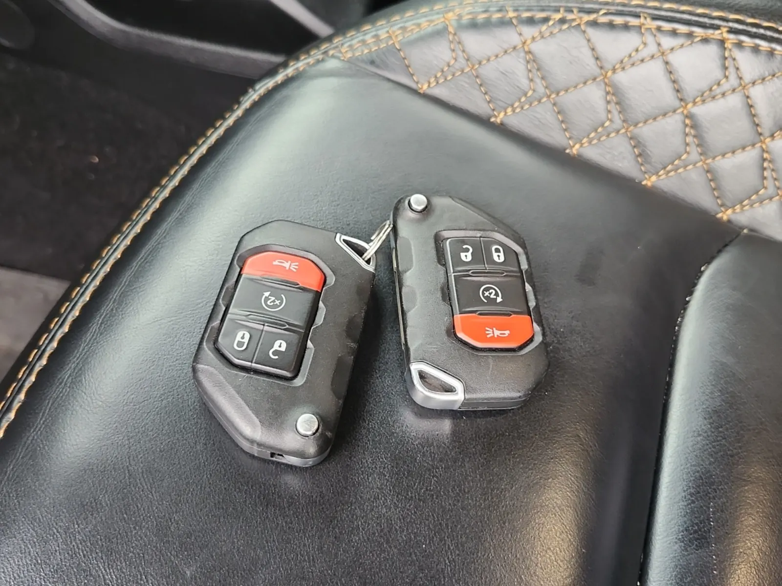 Keys/Fobs/Manual Photo