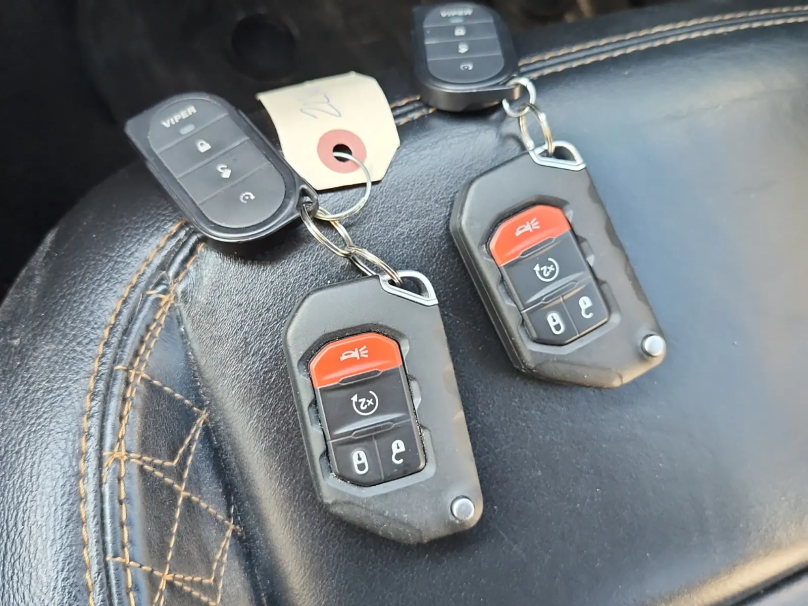 Keys/Fobs/Manual Photo