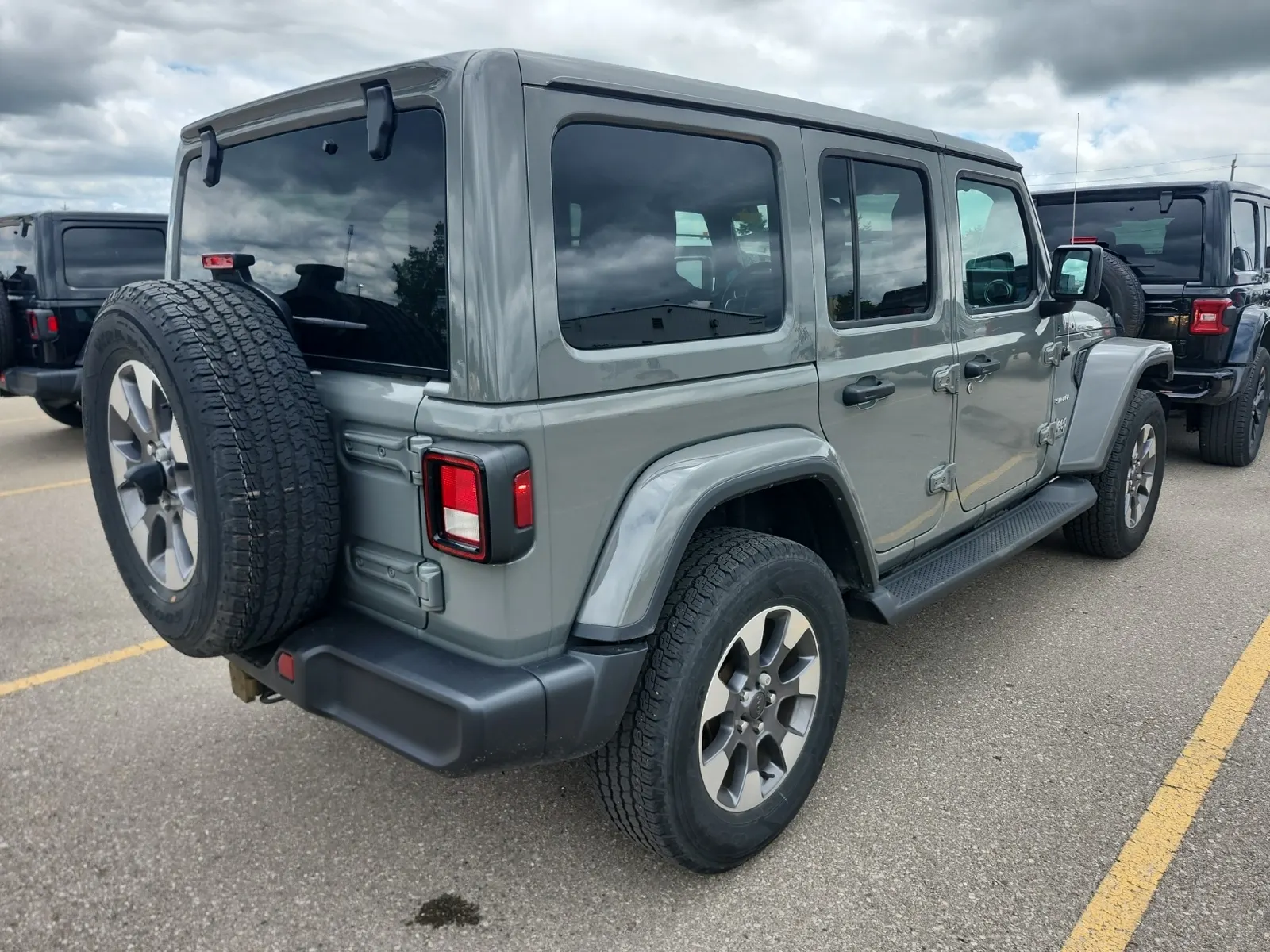 Passenger Rear 3/4 Photo
