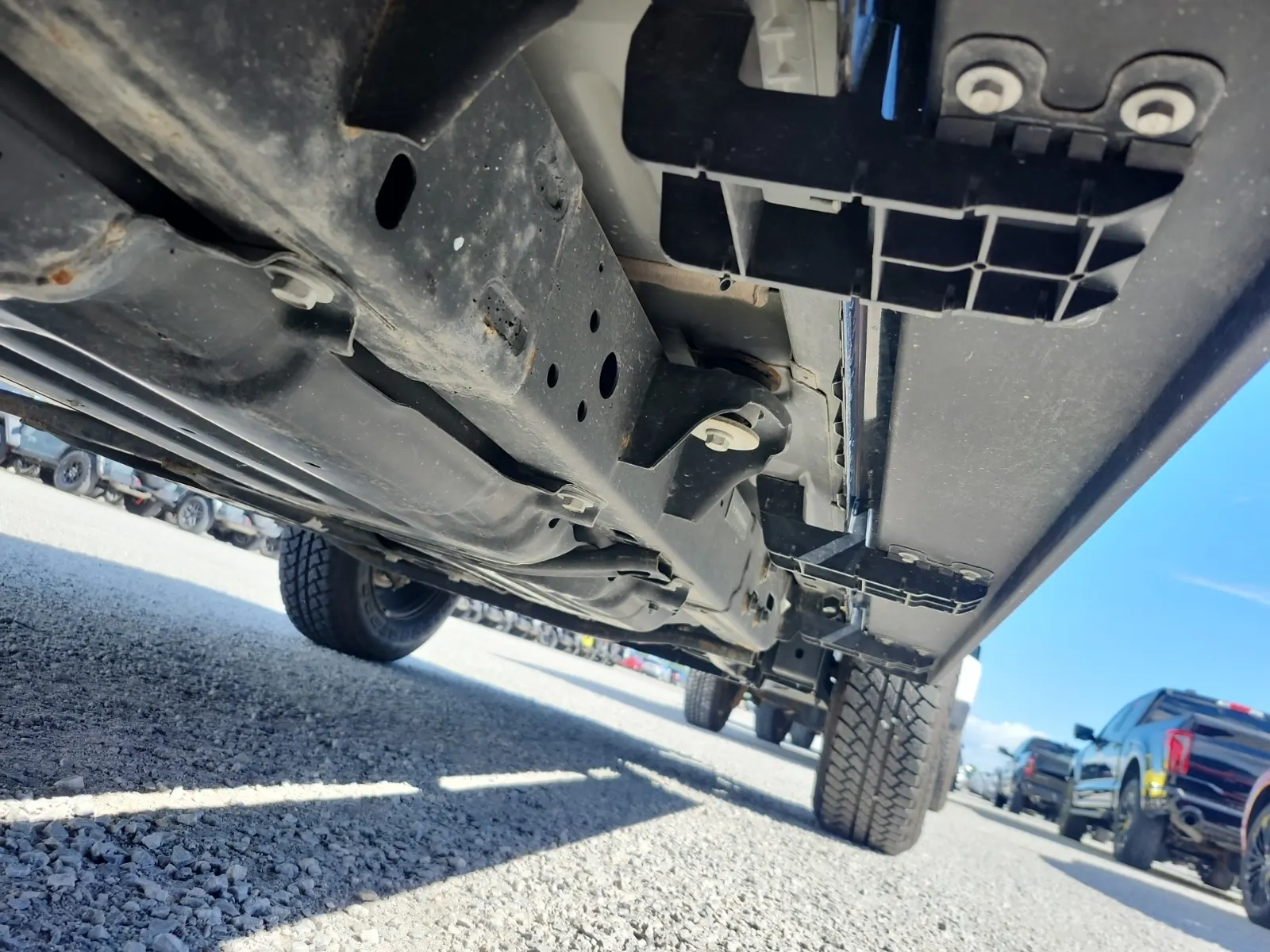 Undercarriage - Passenger Photo