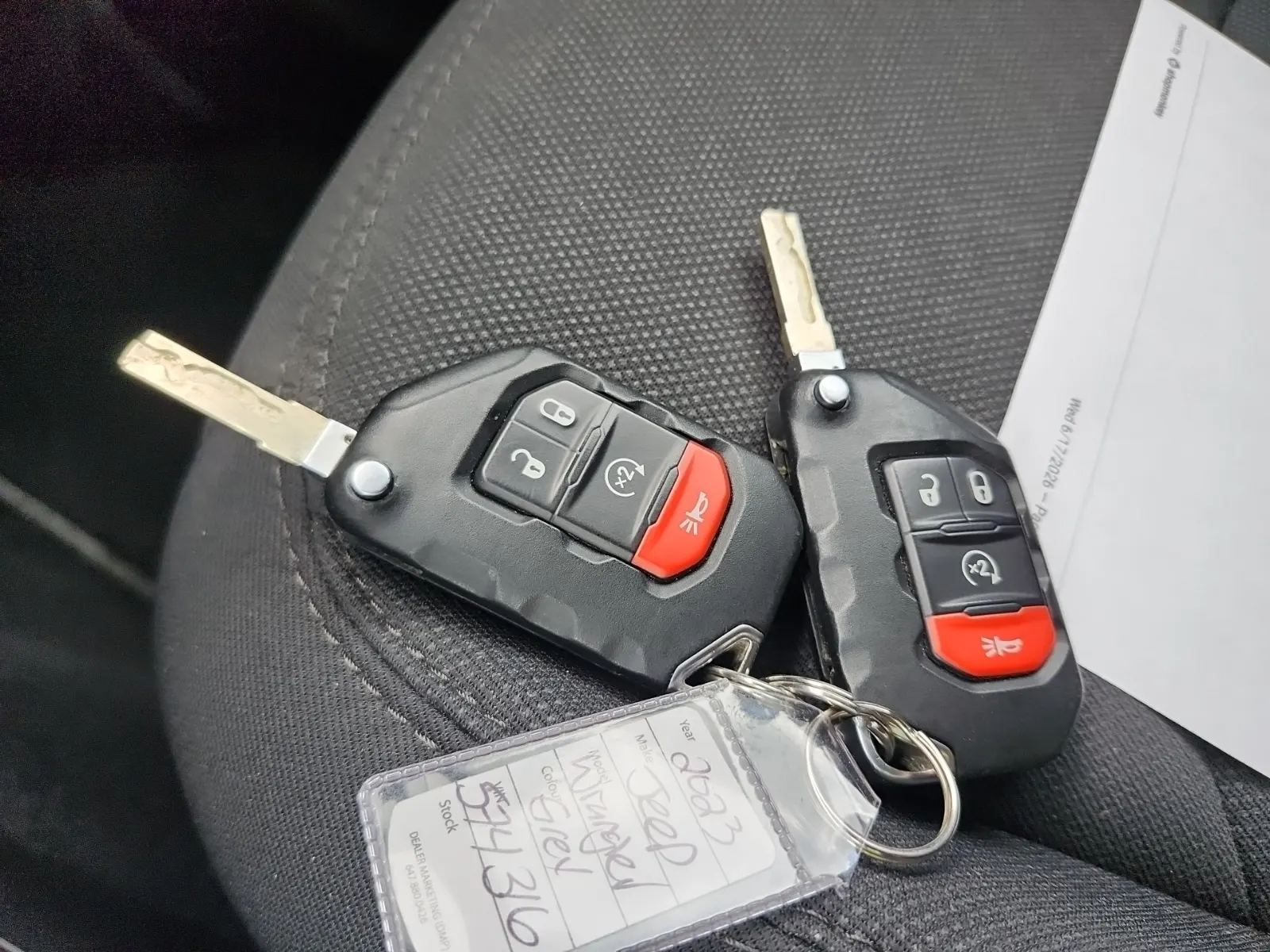 Keys/Fobs/Manual Photo