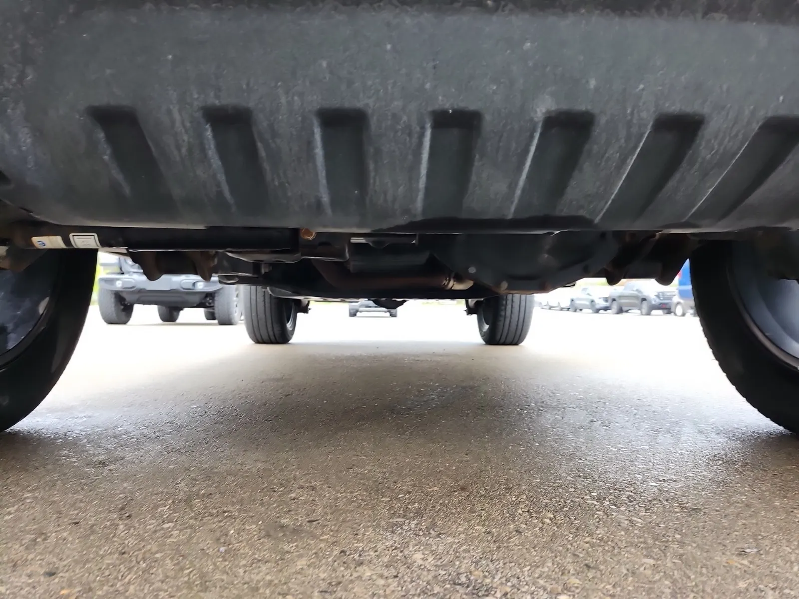 Undercarriage - Front Photo