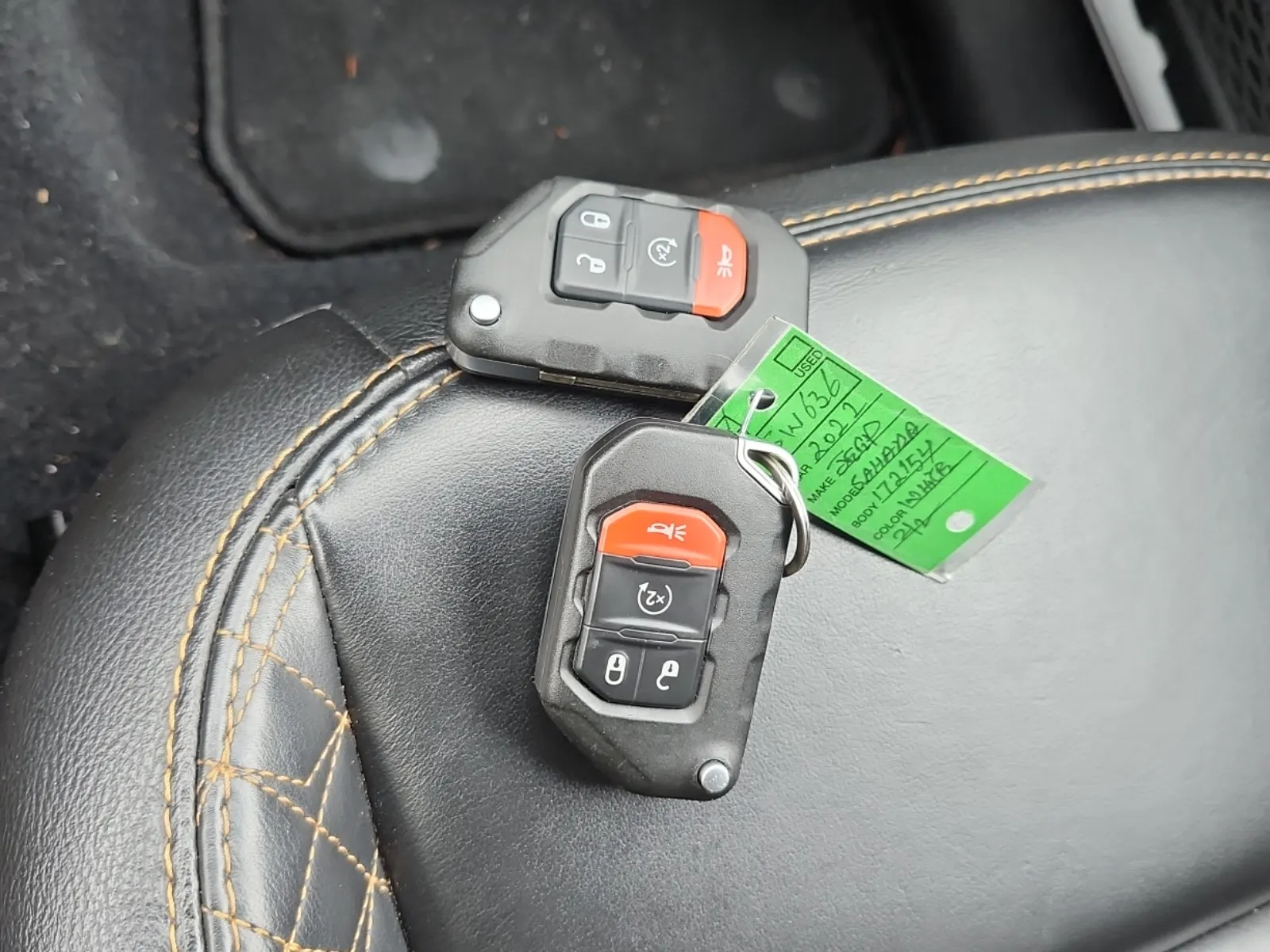 Keys/Fobs/Manual Photo