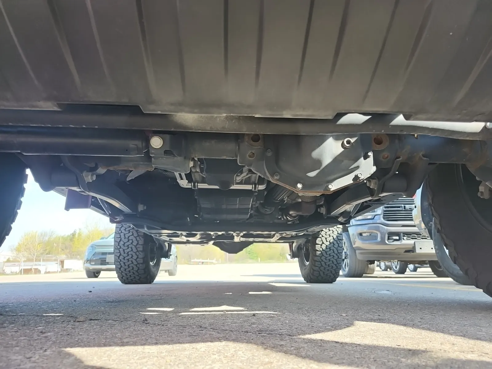 Undercarriage - Front Photo