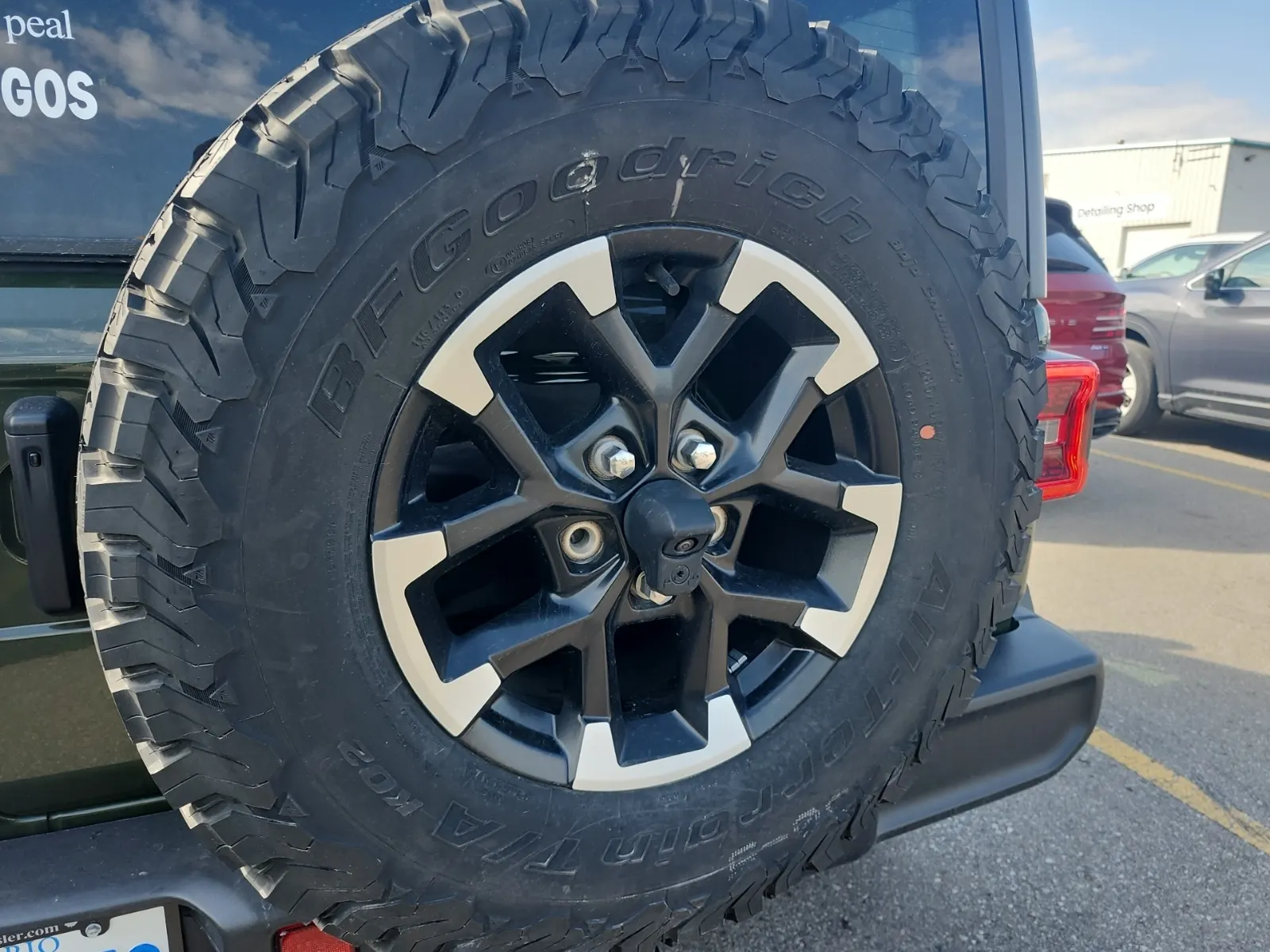 Spare Tire & Wheel Photo