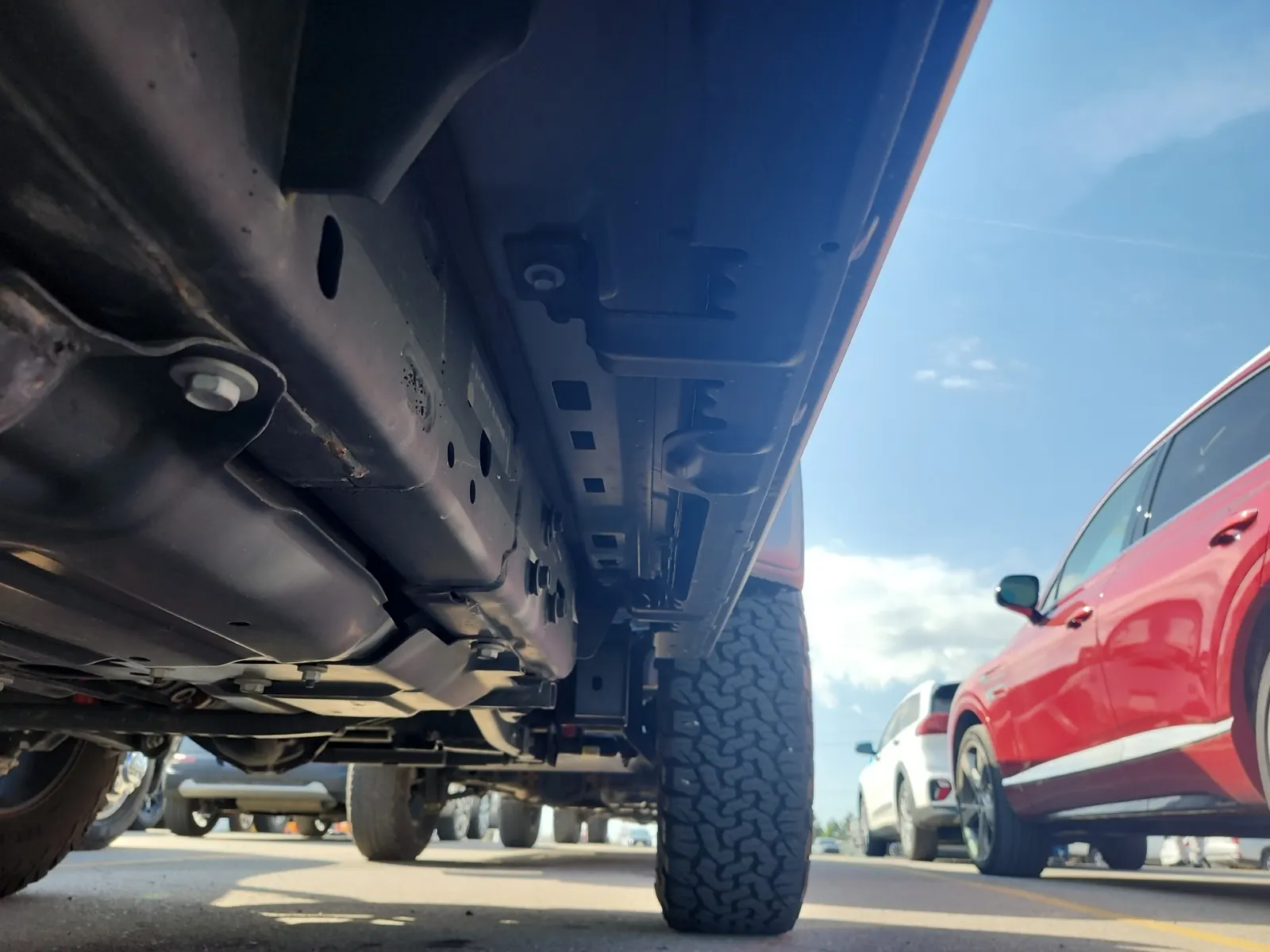 Undercarriage - Passenger Photo