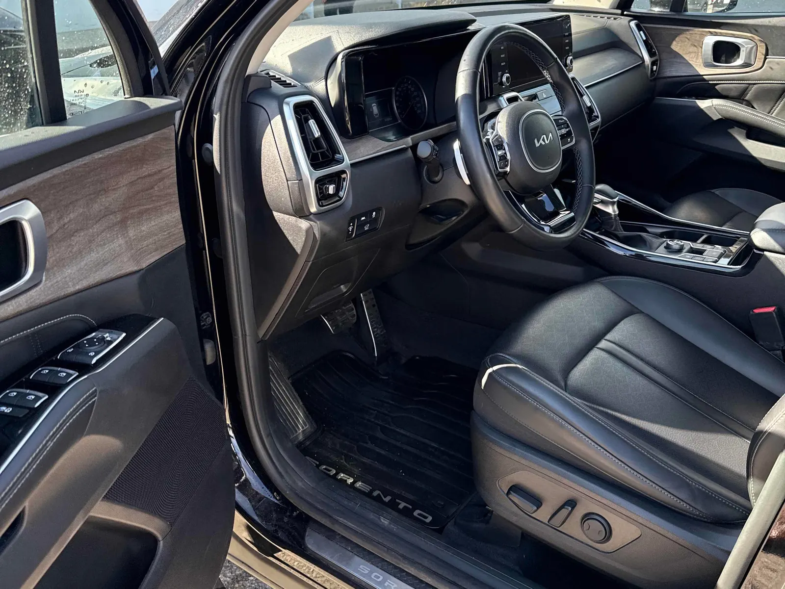 Interior driver side