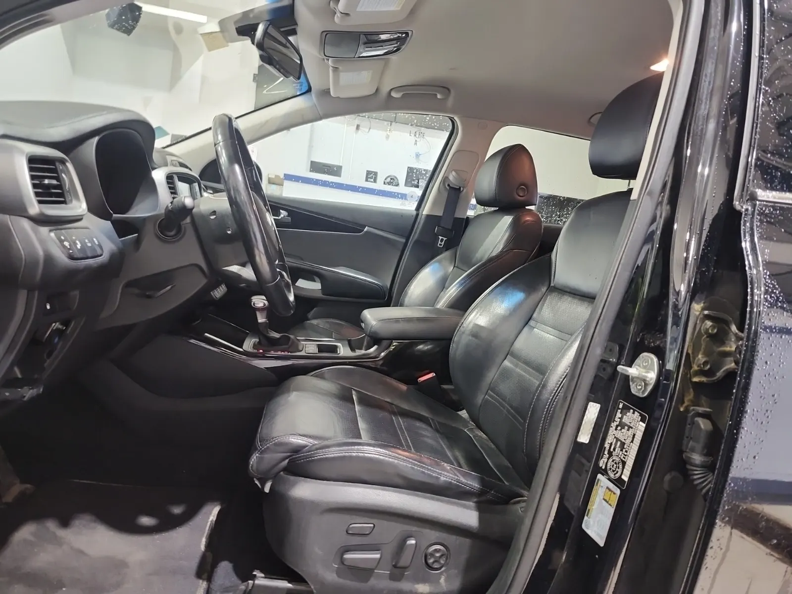 Front Interior Photo