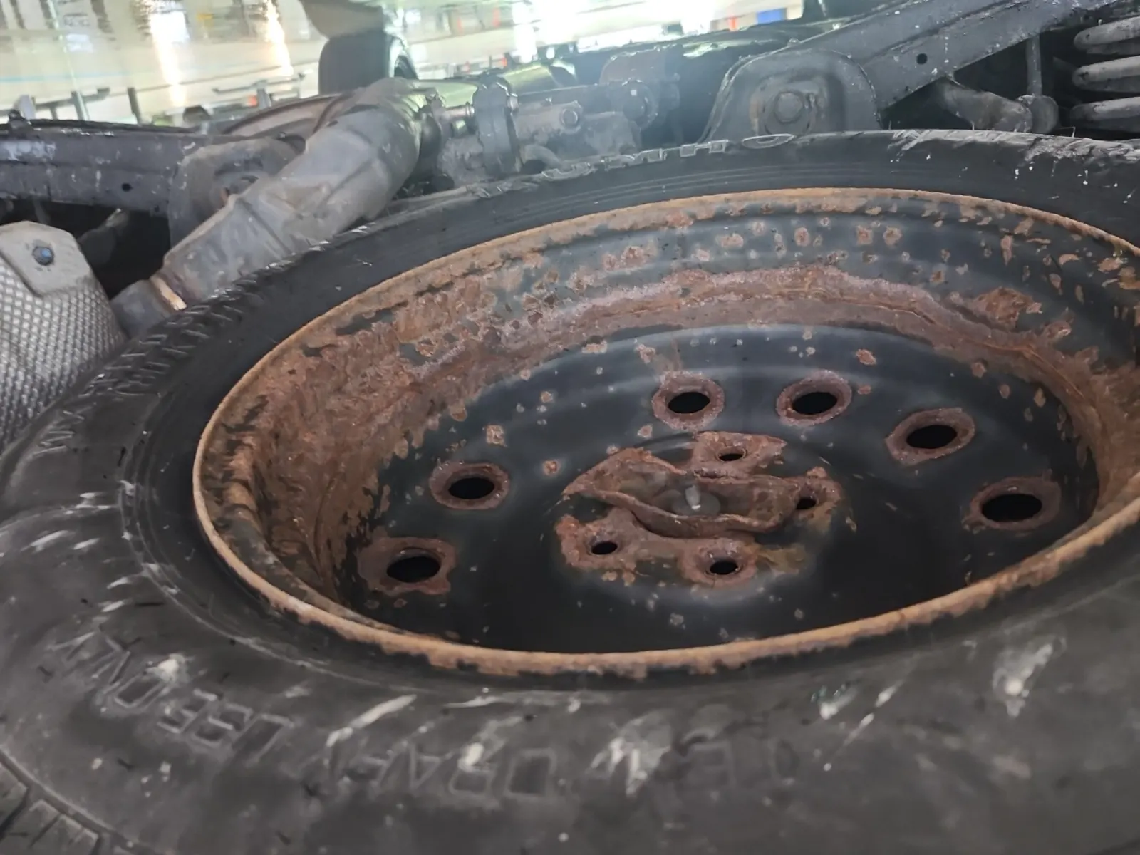 Spare Tire & Wheel Photo