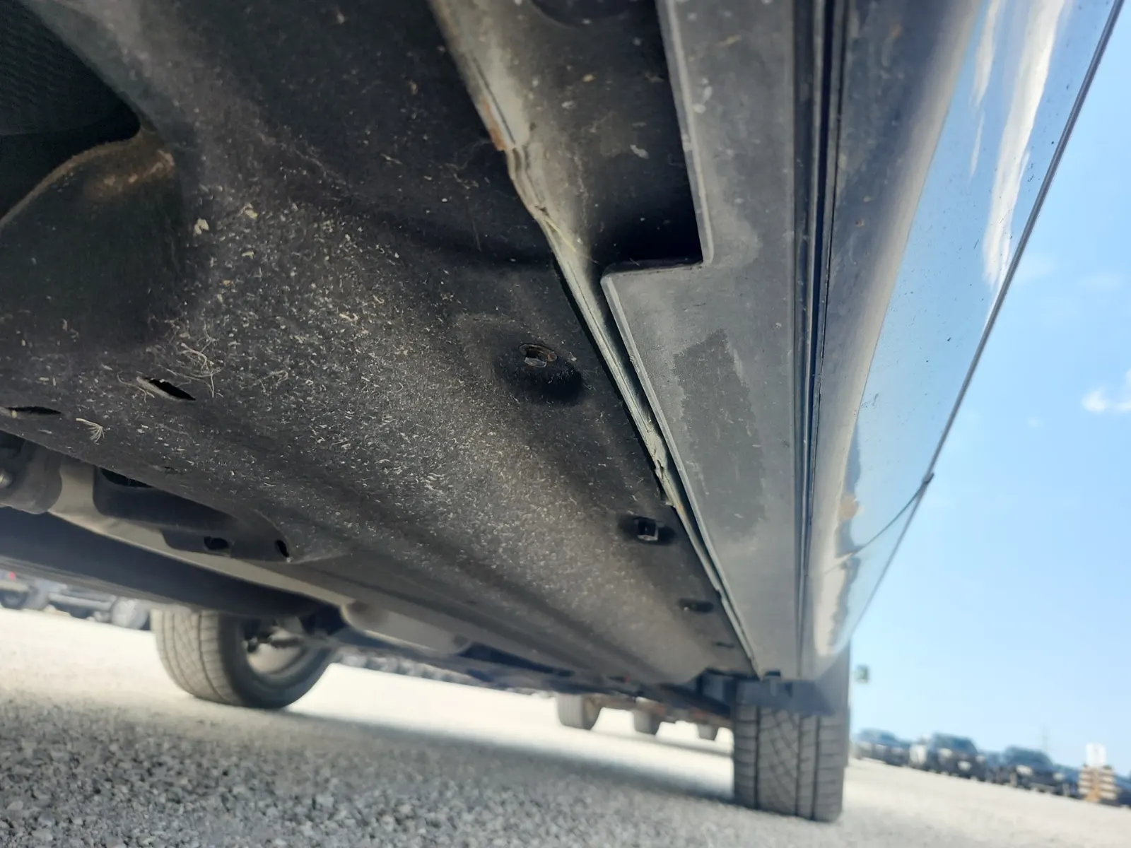 Undercarriage - Passenger Photo