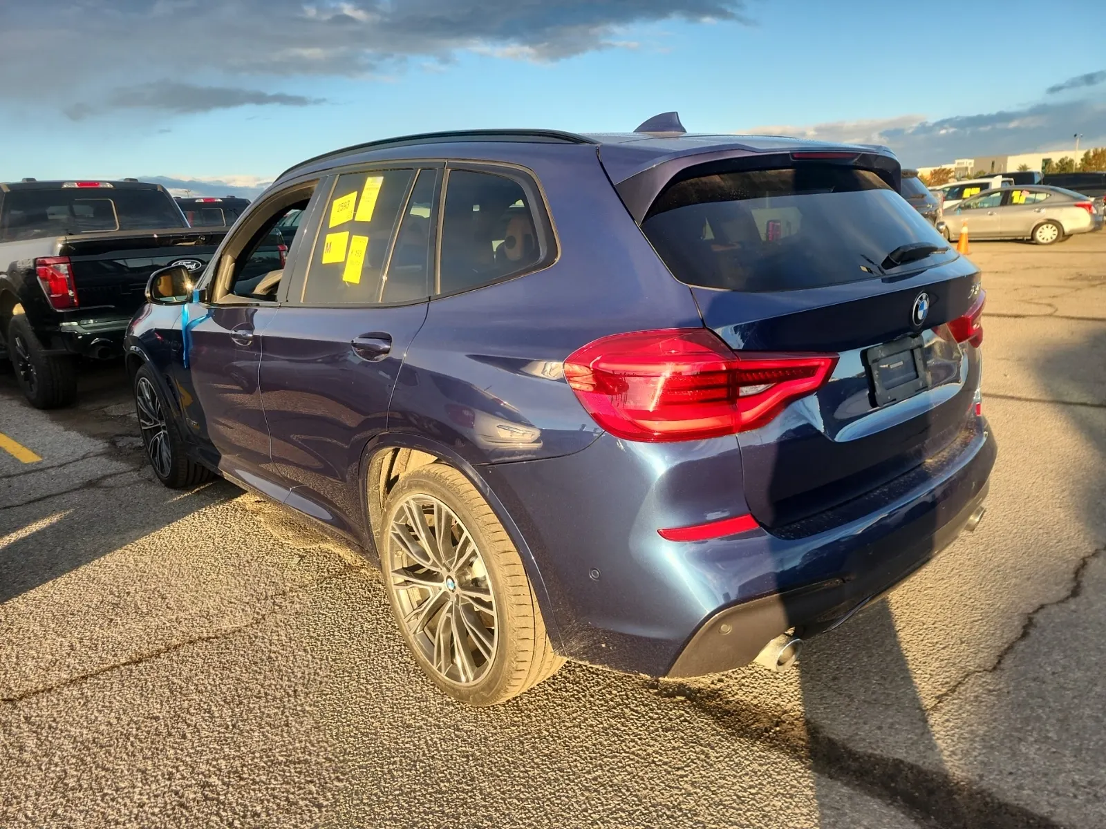 Driver Rear 3/4 Photo