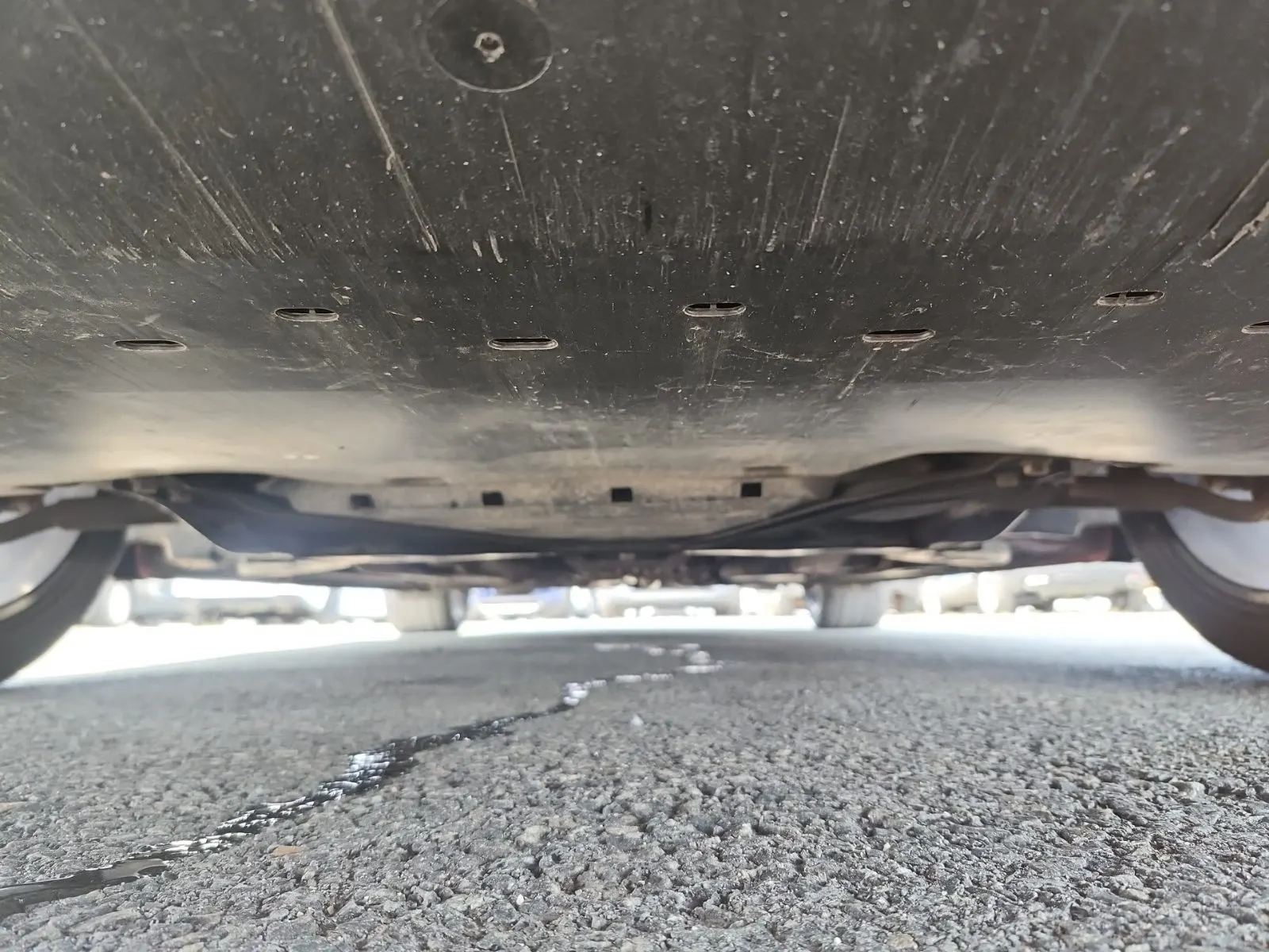 Undercarriage - Front Photo