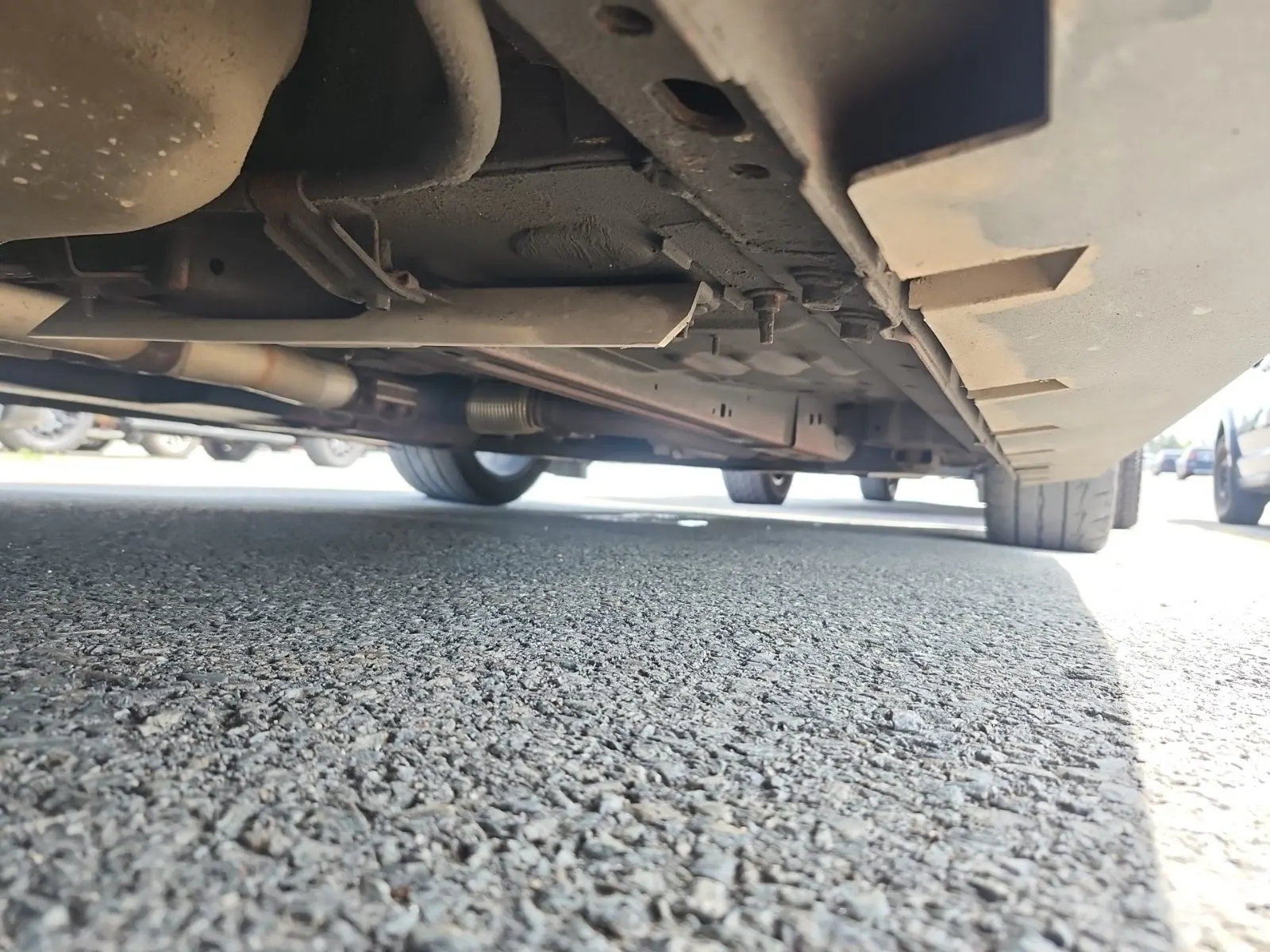 Undercarriage - Passenger Photo