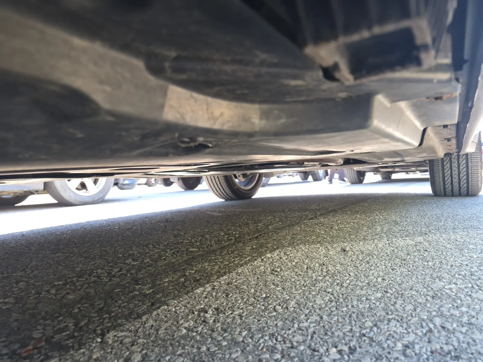 Undercarriage - Passenger Photo
