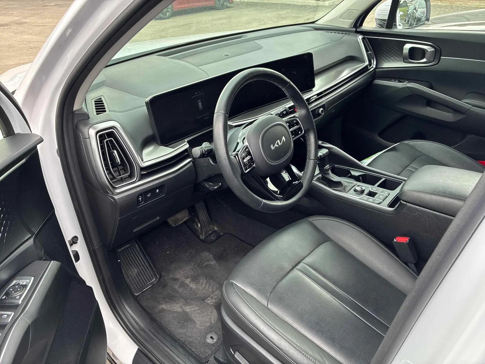 Interior driver side
