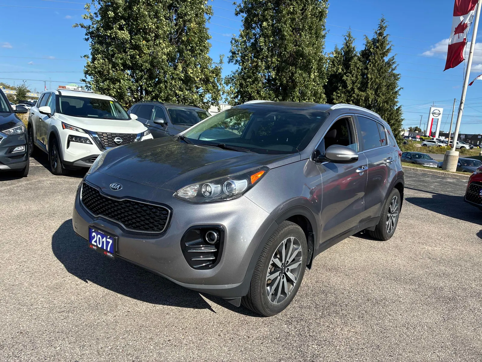 3/4 Front (Main image)