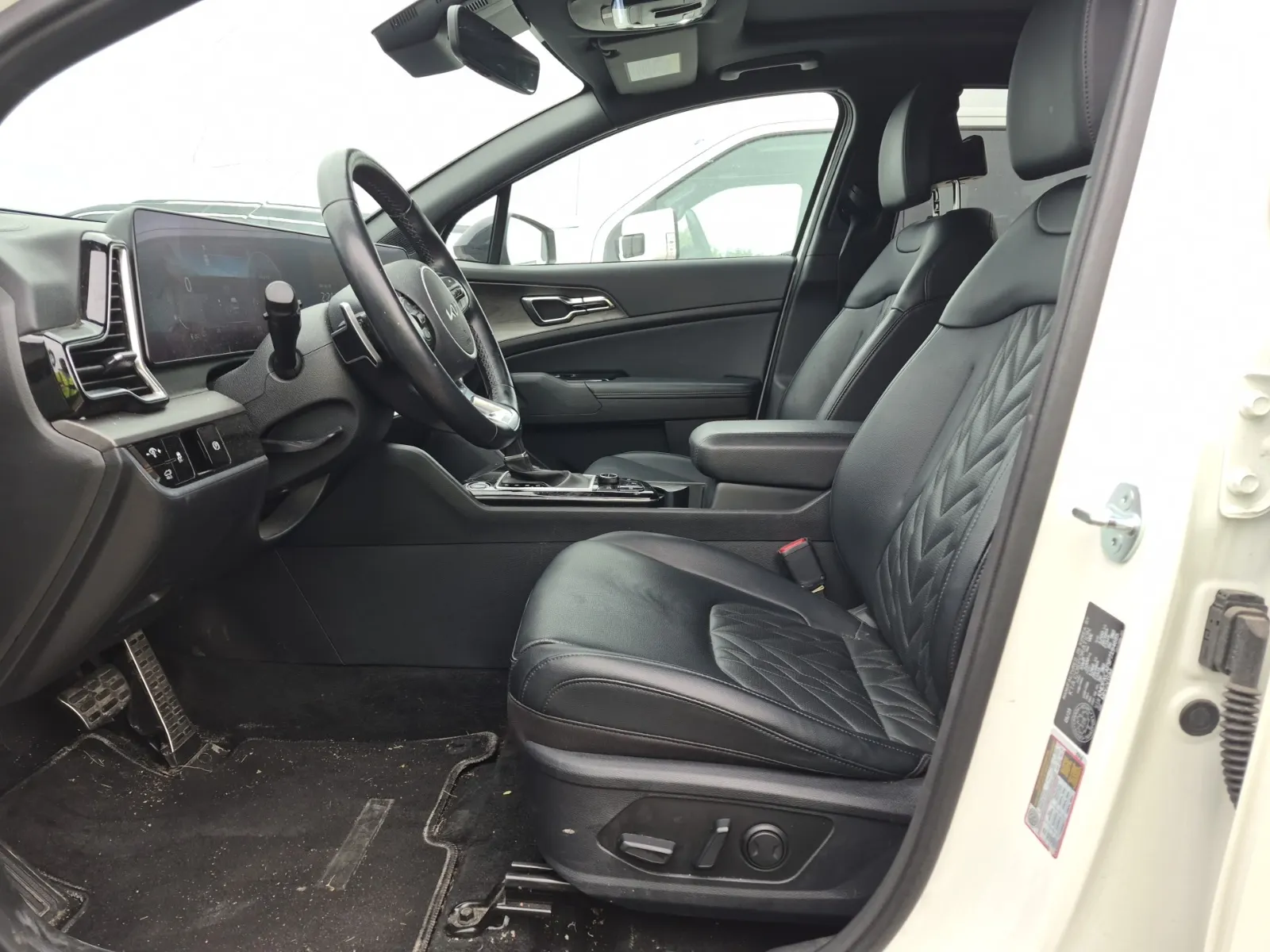 Front Interior Photo