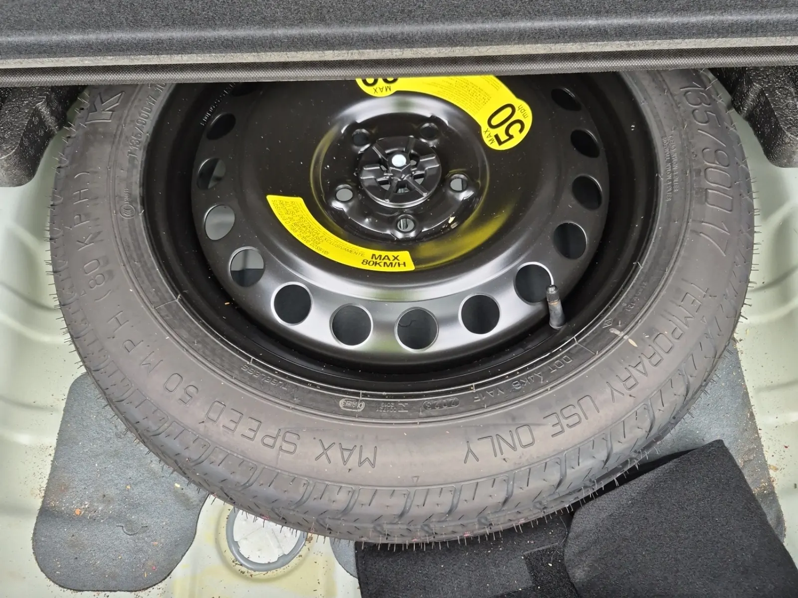 Spare Tire & Wheel Photo
