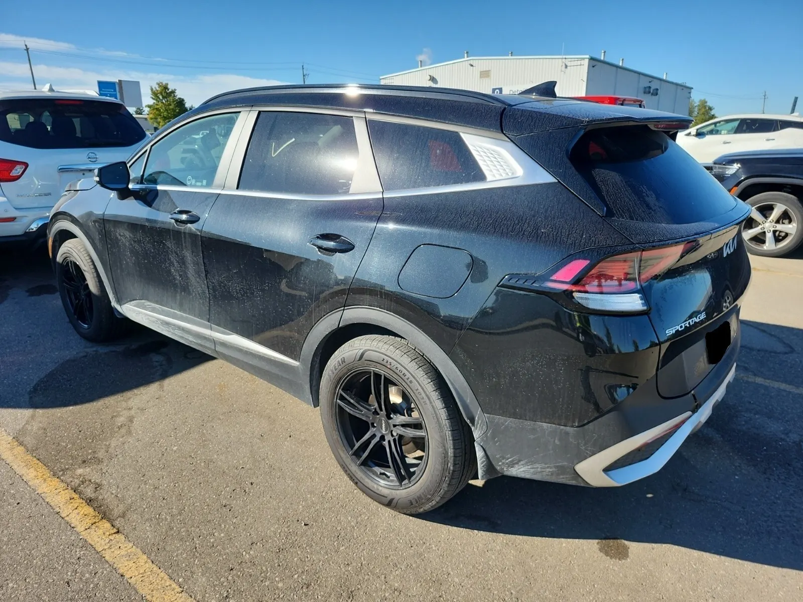 Driver Rear 3/4 Photo