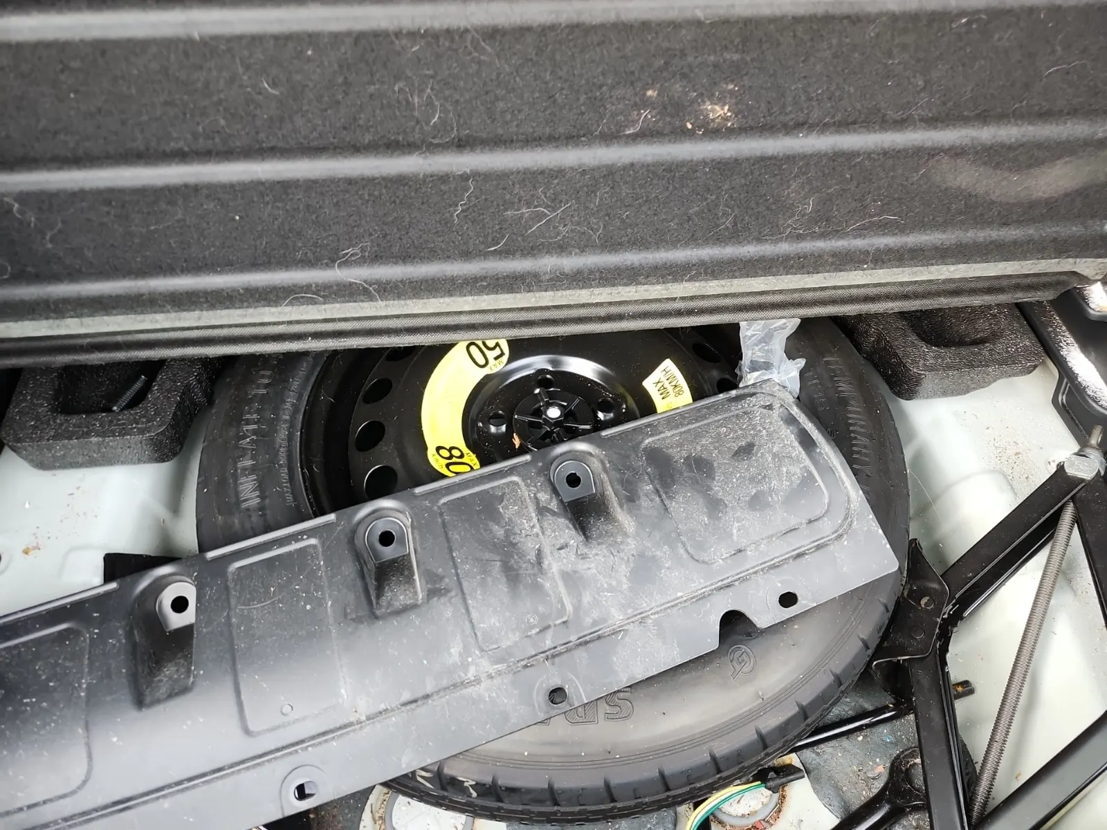 Spare Tire & Wheel Photo