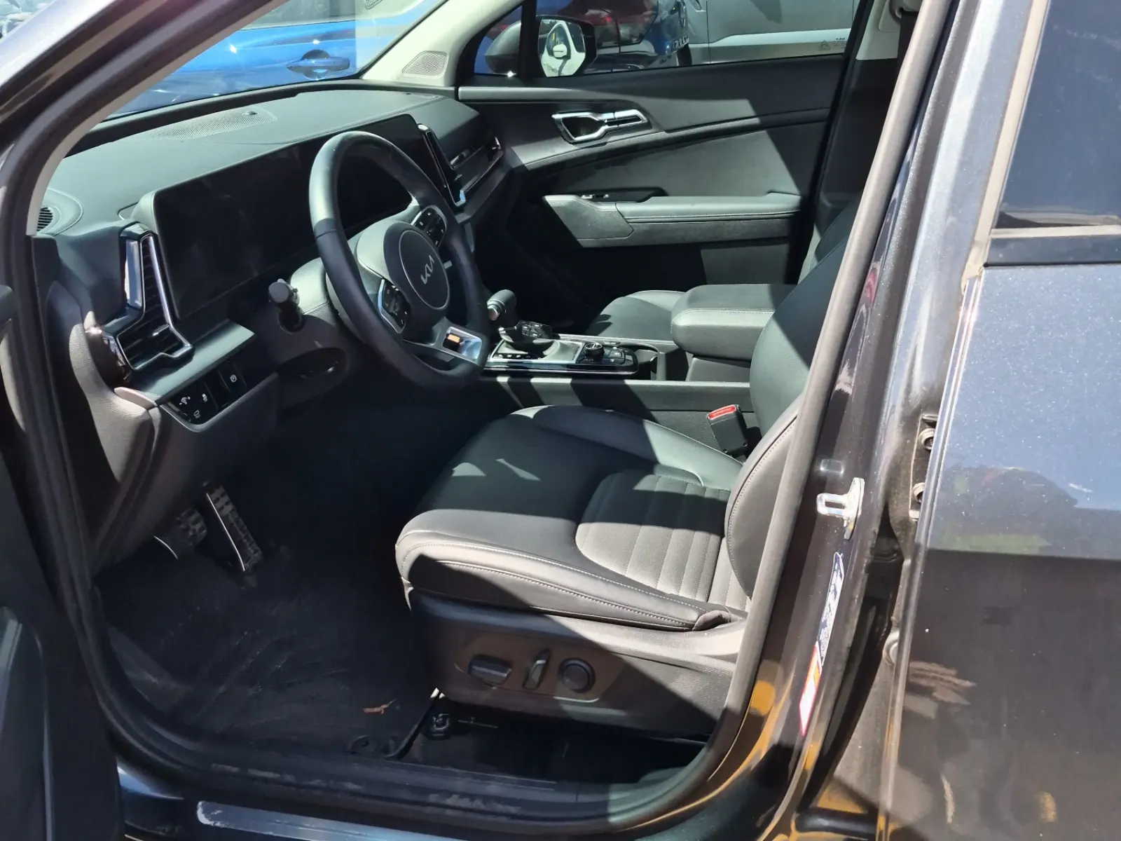 Front Interior Photo