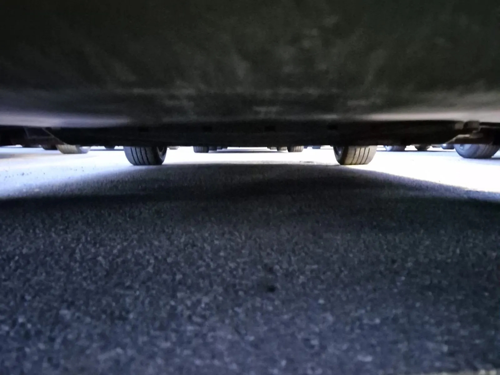 Undercarriage - Front Photo