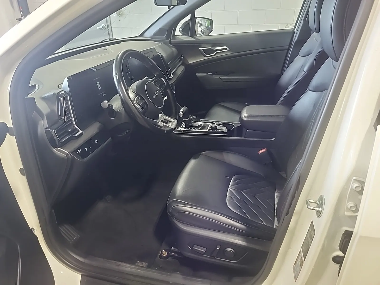 Front Interior Photo