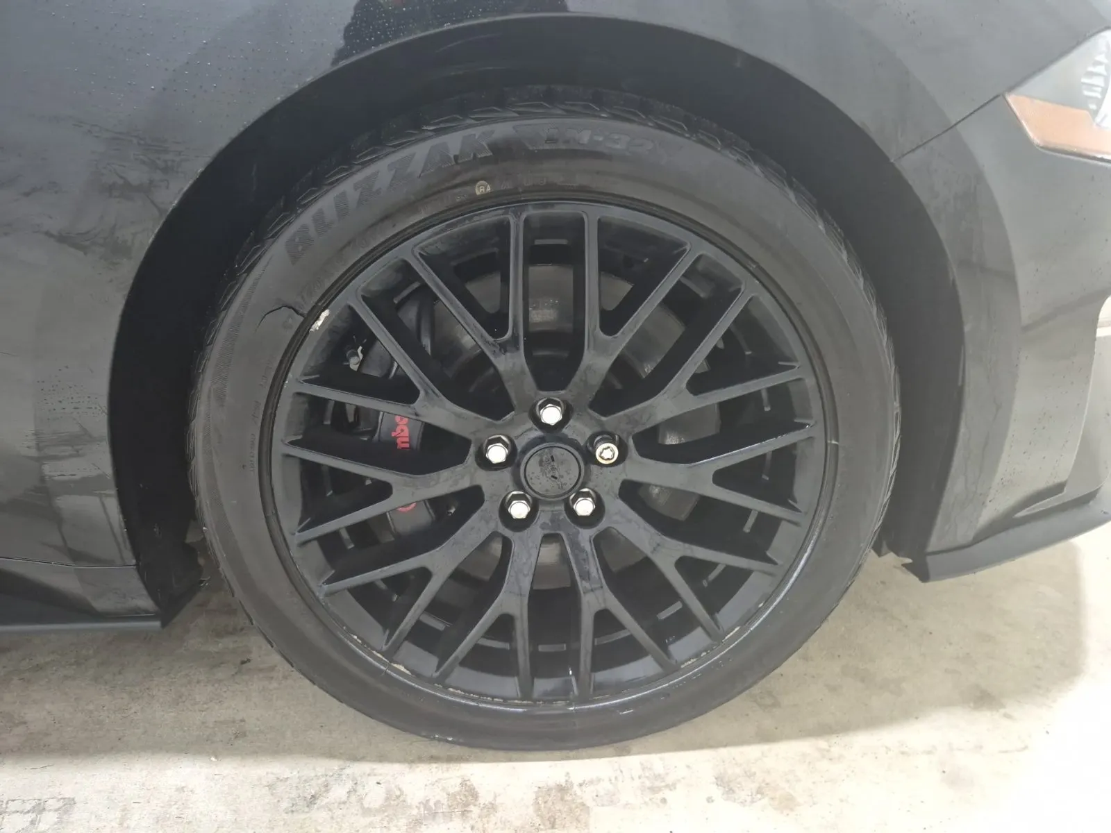 Right Front Wheel/Tire Photo
